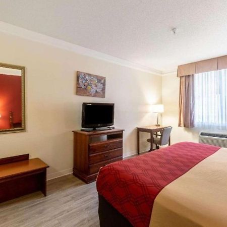 Econo Lodge Inn & Suites Douglasville Zewnętrze zdjęcie