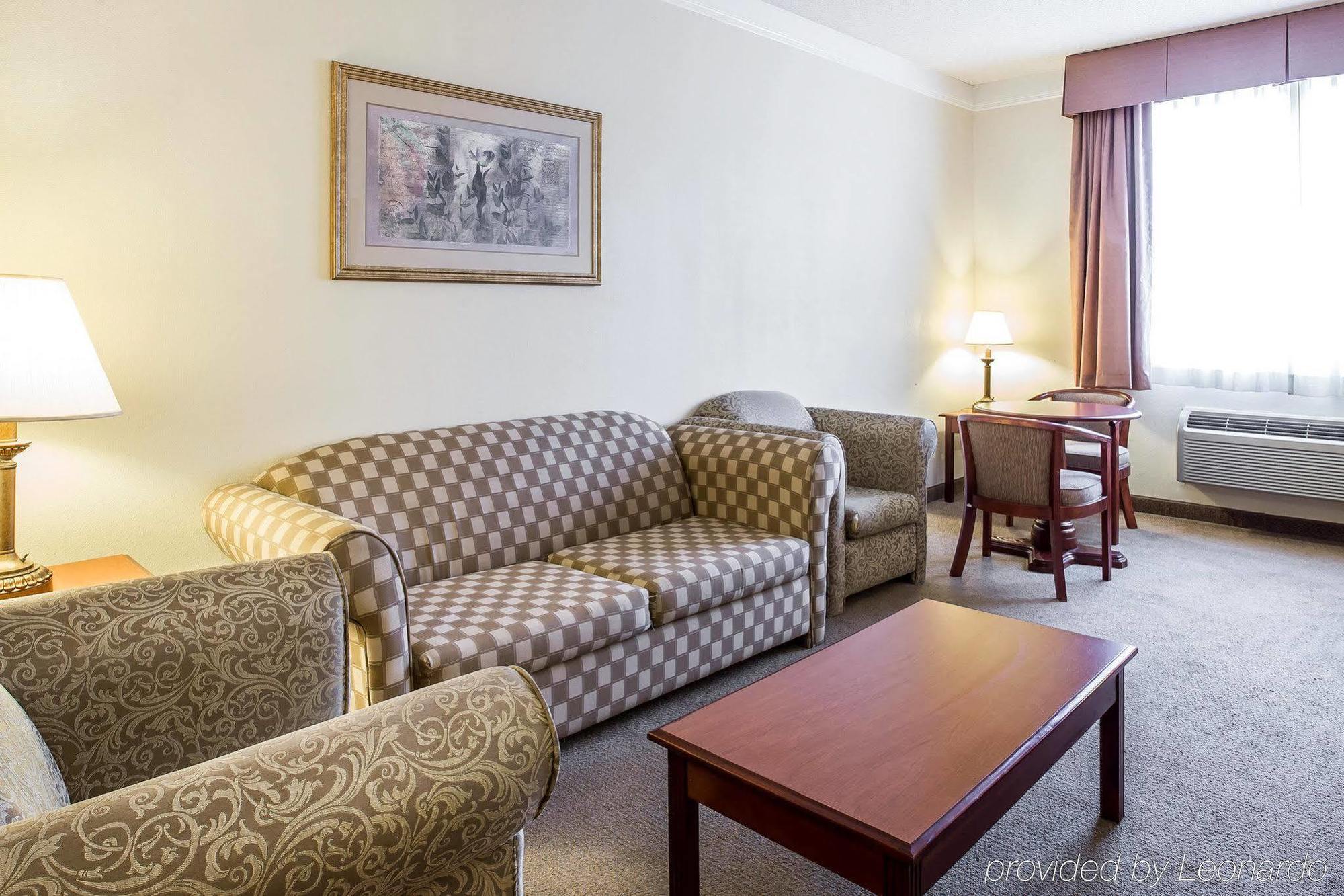 Econo Lodge Inn & Suites Douglasville Zewnętrze zdjęcie